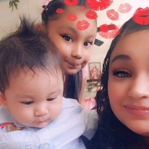 Meet your Posher, Alejandra